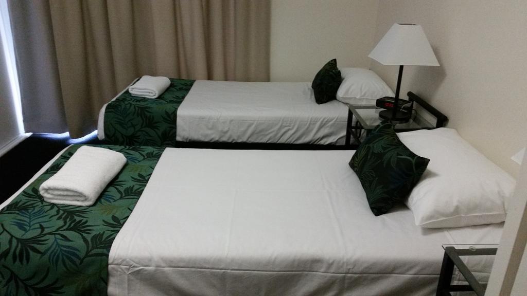 Port Denison Motor Inn 보엔 외부 사진