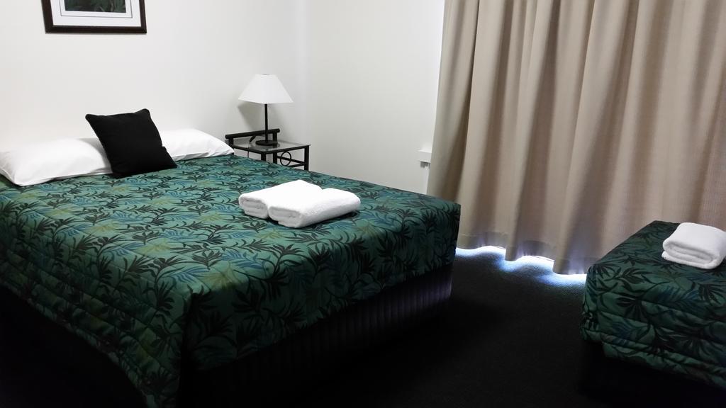 Port Denison Motor Inn 보엔 외부 사진